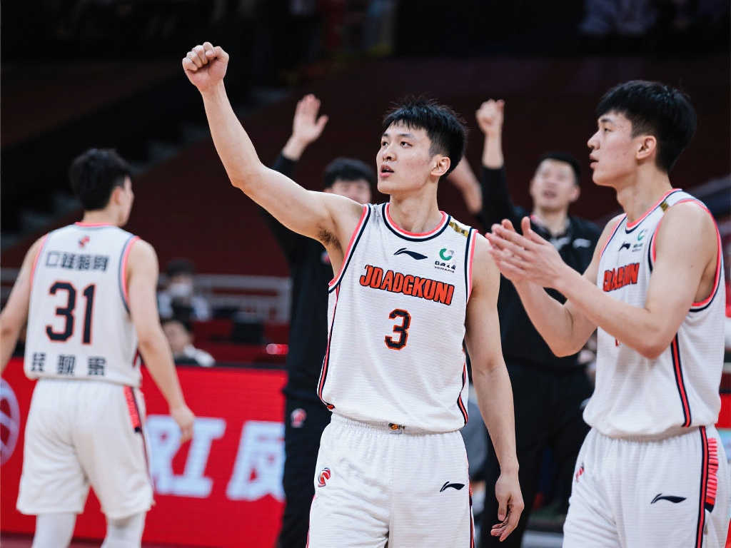 【中超】徐宏杰头球定胜局 玉昆1-0力克海牛斩获高原首胜